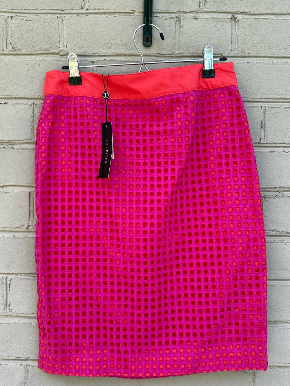 VTG Talbots Pink and Coral Eyelet-Overlay Pencil Skirt NWT Size 2P
